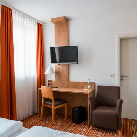 Zur Krone Locanda 2*