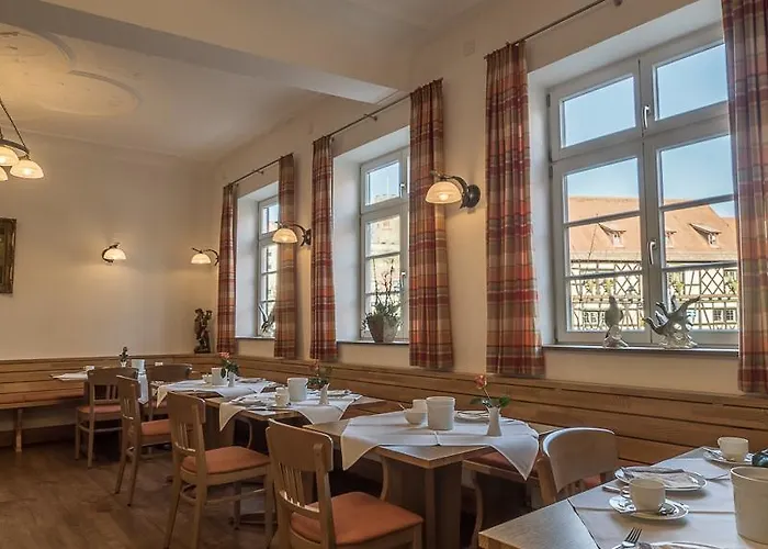 여관 Zur Krone 웨인가텐